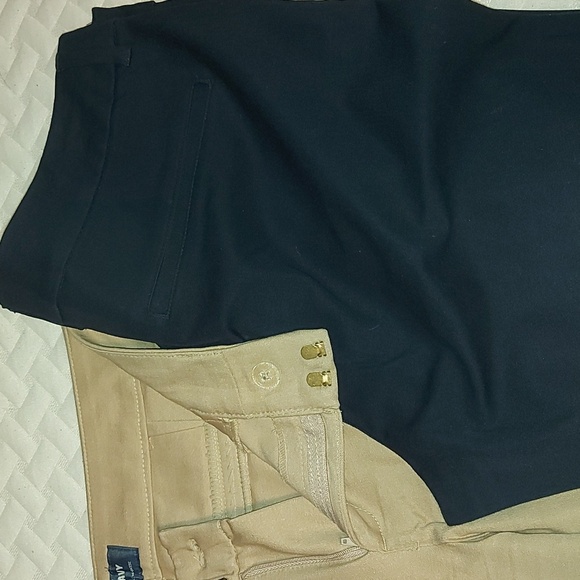 2 pairs of Old Navy Pixie pants - Picture 5 of 7